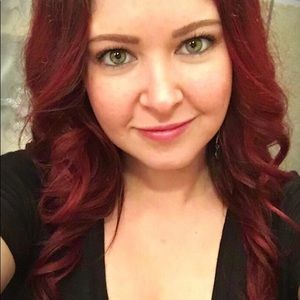 Meet your Posher, Nikki